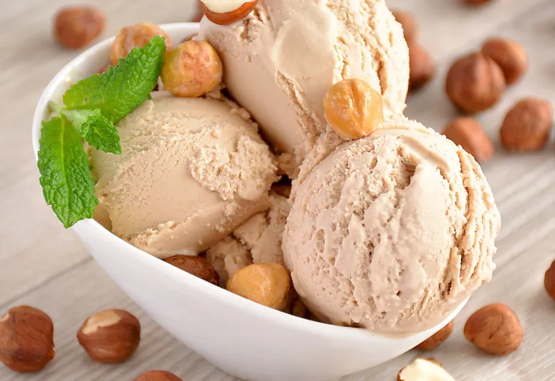 Crème glacée à la noisette avec sorbetière, recette ultra facile