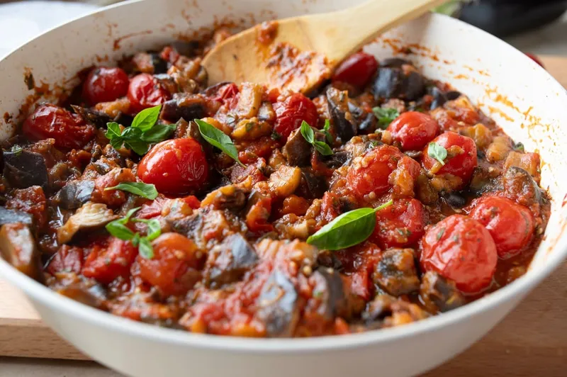 Caponata traditionnelle sicilienne la véritable recette de grand-mère
