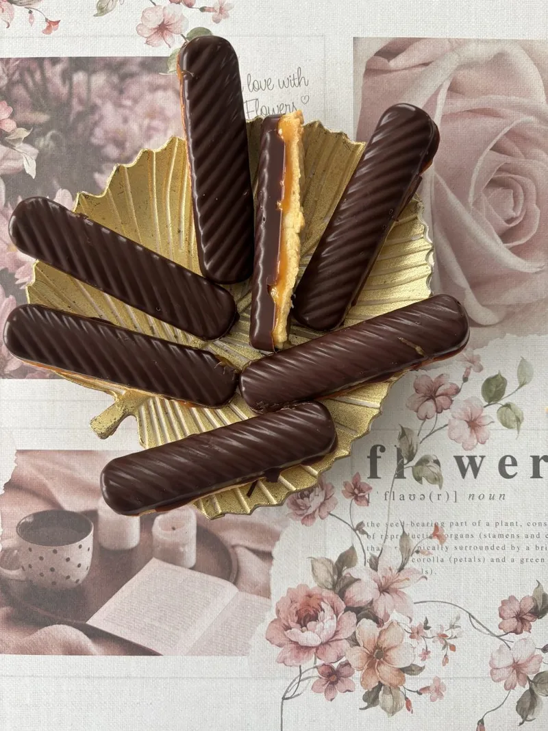 Barres caramel et chocolat.