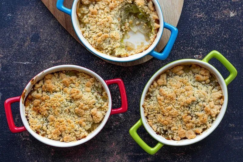 Crumble salé aux poireaux et parmesan
