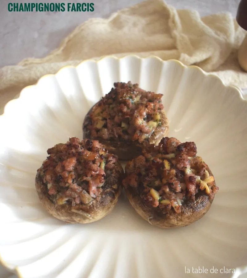 Champignons farcis (la recette express)