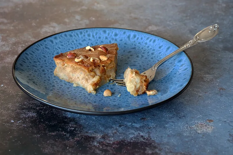 Gâteau moelleux aux pommes et aux noisettes sans farine