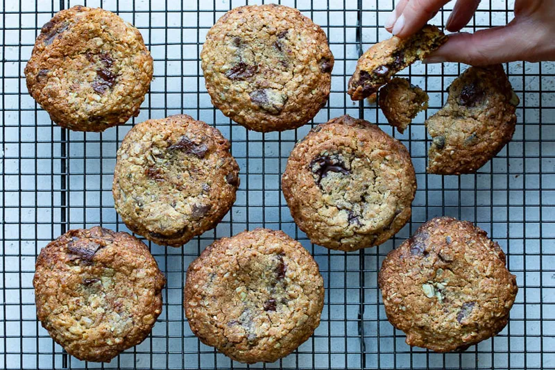 Les cookies aux graines et chocolat noir de Mokonuts
