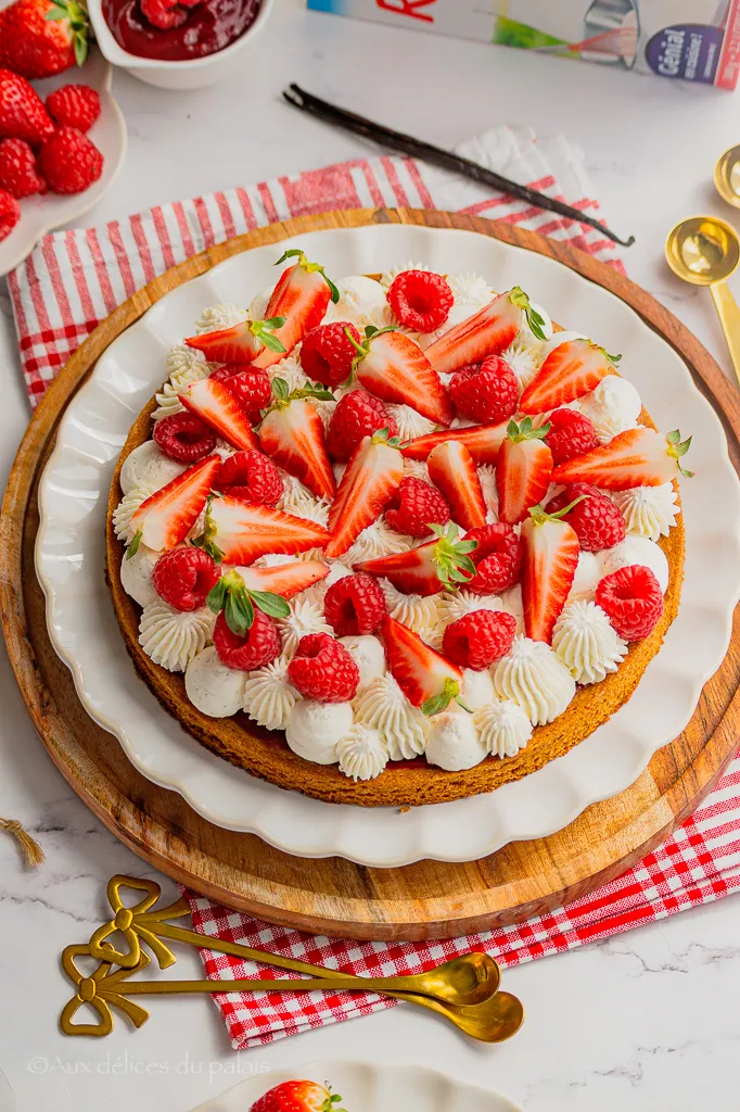 Tarte sablé breton aux fraises et framboises
