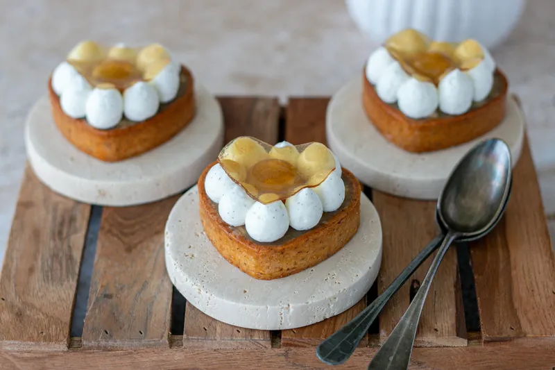 Tartelette pomme, vanille et Prunelle de Troyes