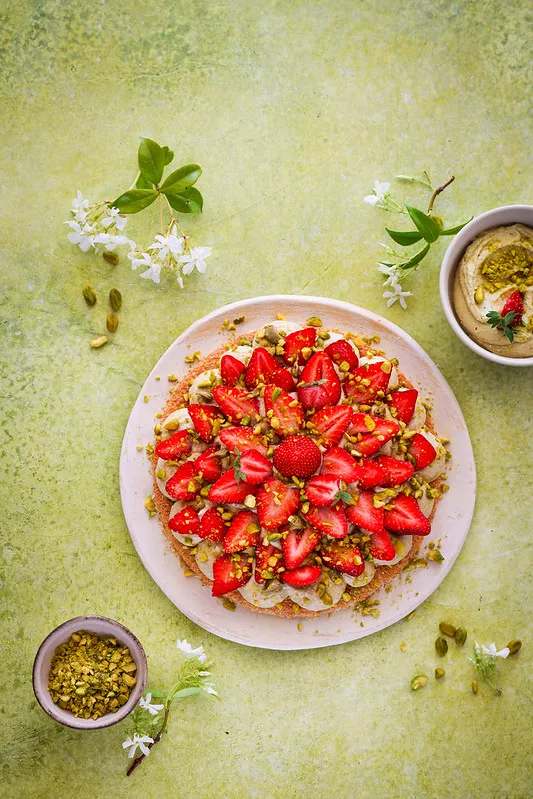 Gâteau à la ricotta, pistache et fraises pour la fête des mères