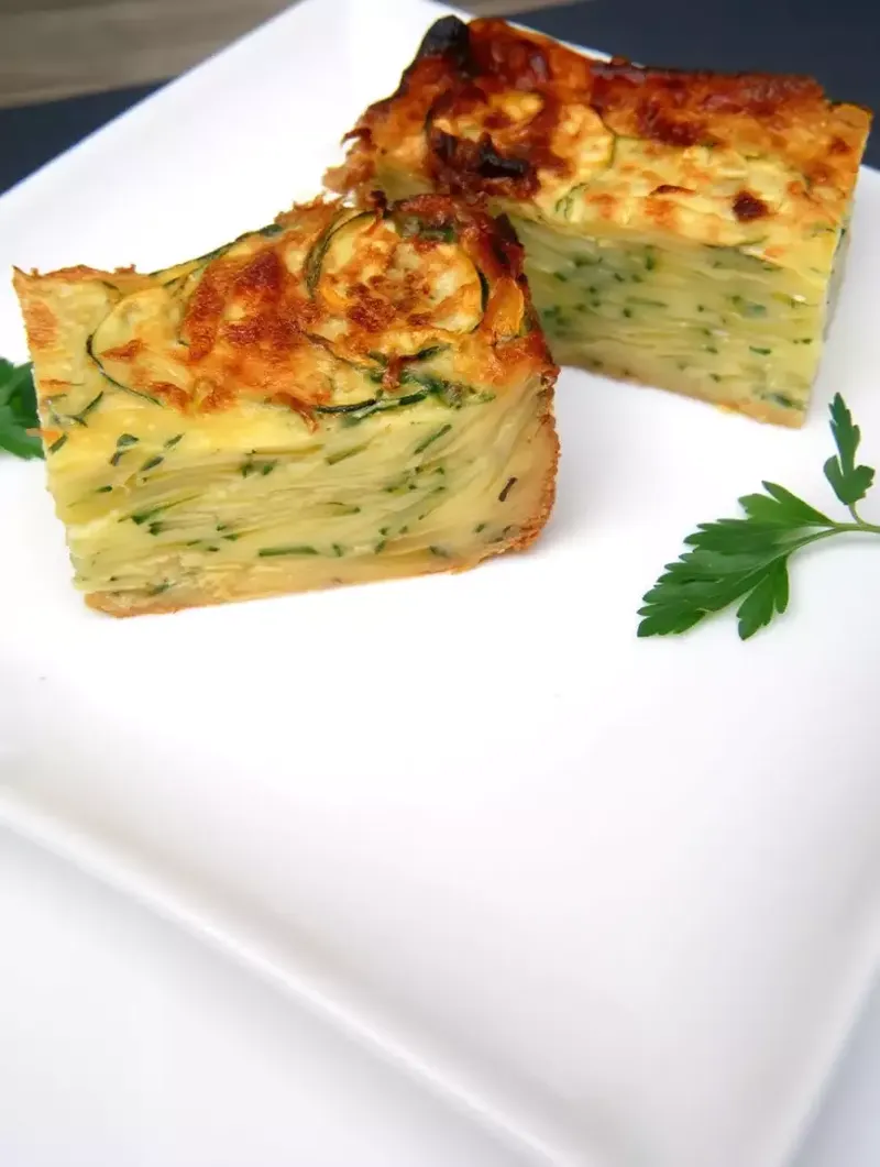 Gâteau invisible courgettes, safran et parmesan