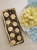 Tarte Rectangulaire aux Courgettes et Oignons Caramélisés au Balsamique