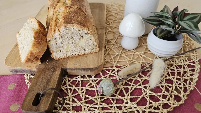 Gâteau moelleux pomme et cannelle