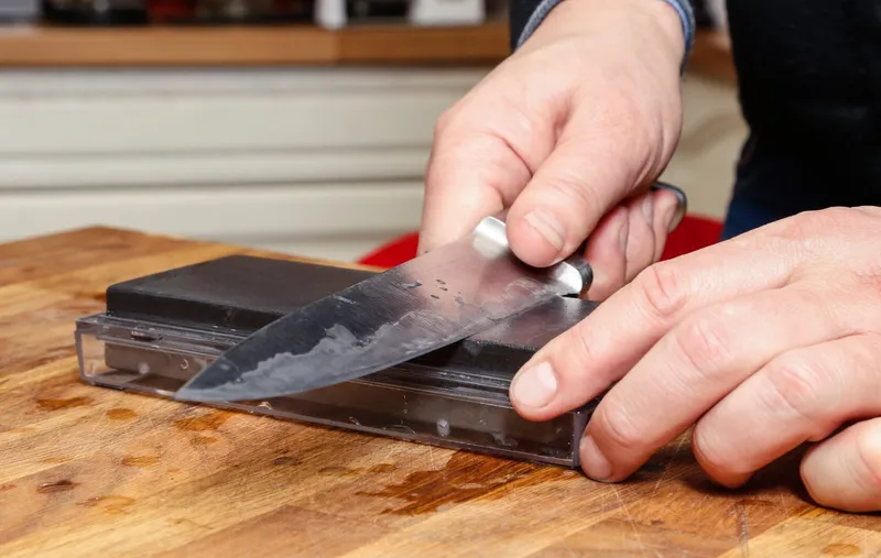 Les bonnes habitudes pour garder des couteaux performants