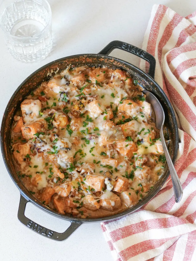 Gratin de la mer maison : poulpe, dés de saumon et moules