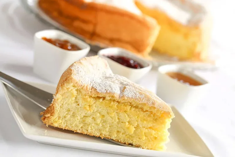 Véritable recette du gâteau de Savoie traditionnel