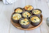 Egg muffins courgette & feta
