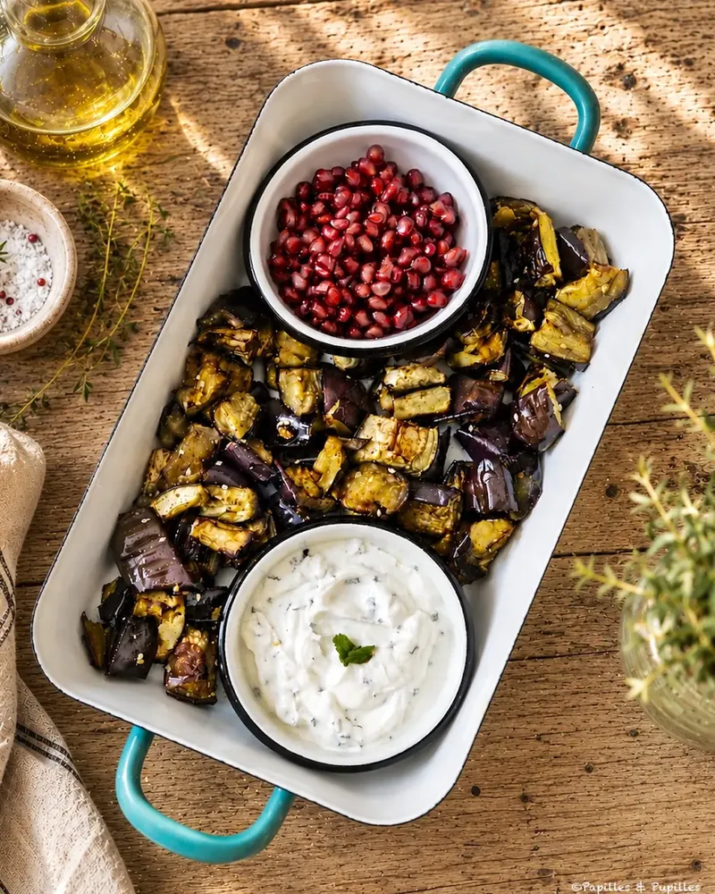 Aubergines à l’air fryer, sauce yaourt à la menthe