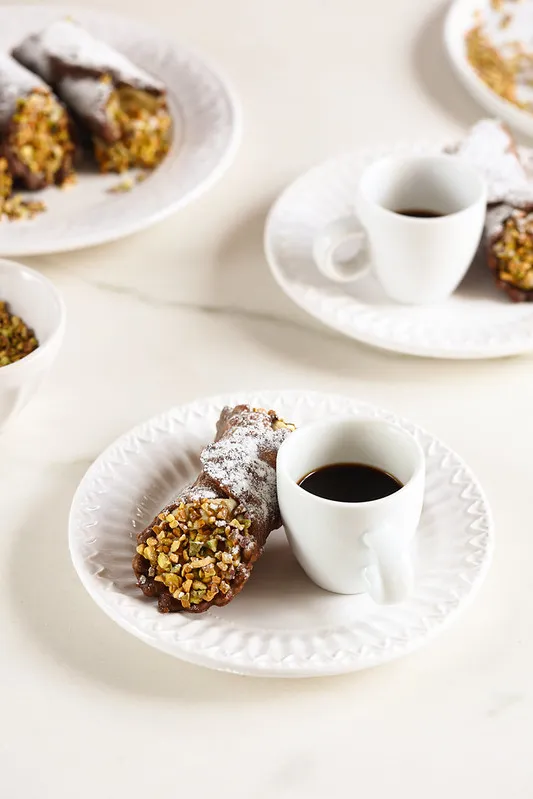 Cannoli à la pistache comme en Sicile (avec la vidéo)