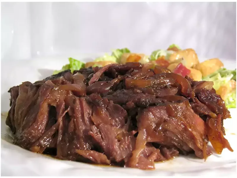 Rôti de boeuf braisé au gingembre