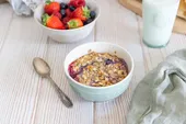 Baked porridge aux fruits rouges