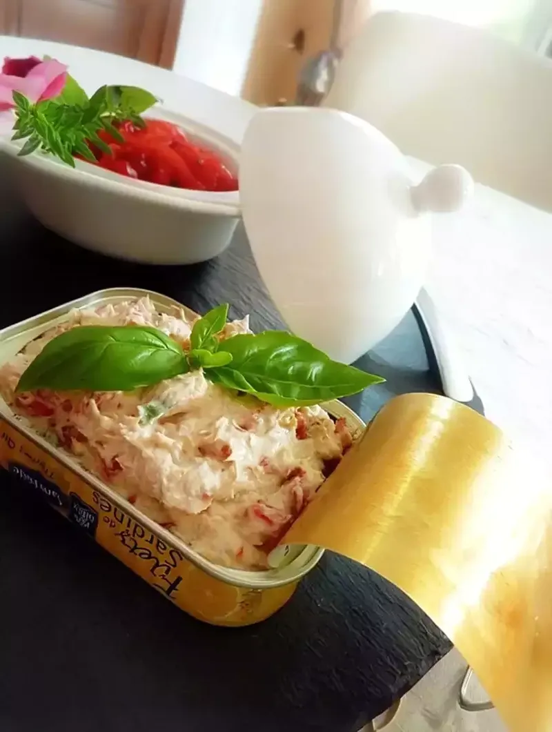 Rillettes de sardines et poivrons grillés