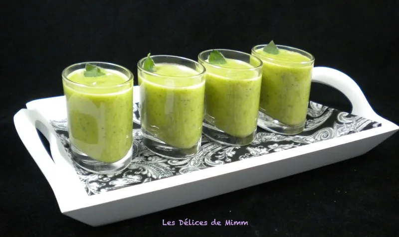 Velouté courgette-menthe en petites verrines