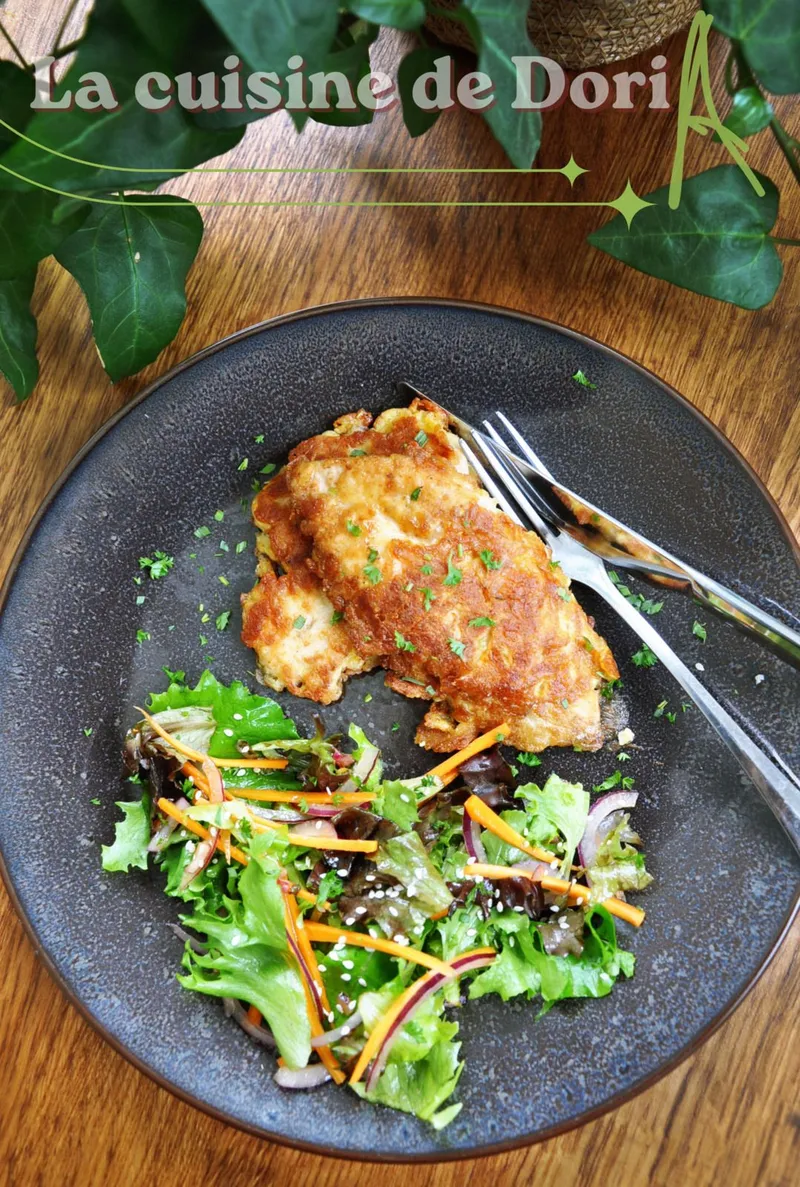 Blancs de poulet pané & sa salade aux accents asiatiques