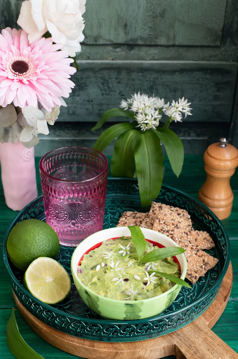 Guacamole à l’ail des ours