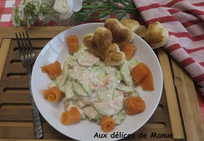 Concombre à la ricotta aux tomates séchées et truite fumée