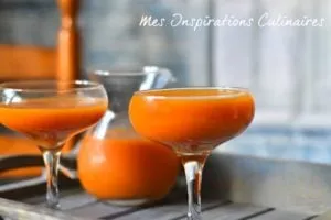 Jus de pêche et carotte maison sans centrifugeuse