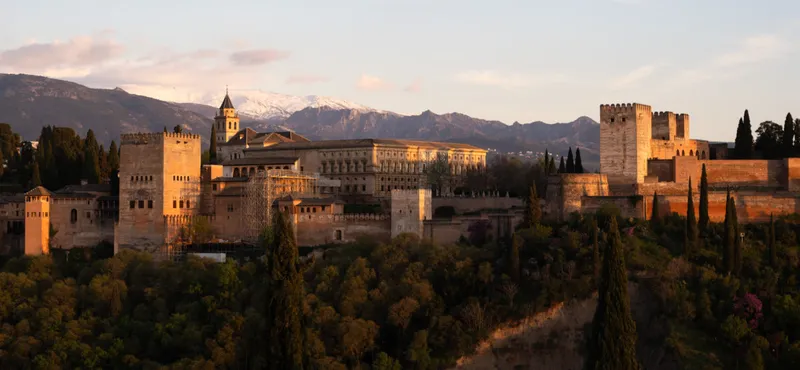 Sous les remparts de l’Alhambra : mille éclats de Grenade