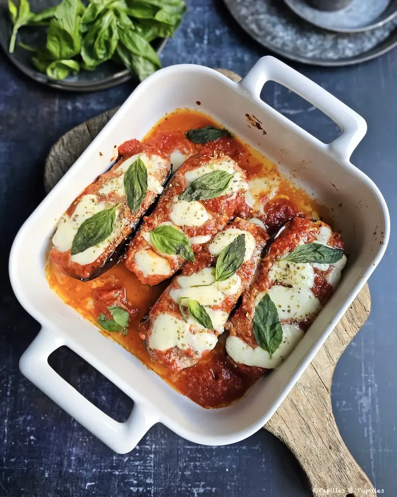 Aubergines rôties, tomate et mozzarella