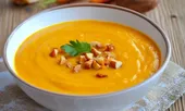 Soupe de Carottes, Patate Douce et Gingembre au Lait de Coco