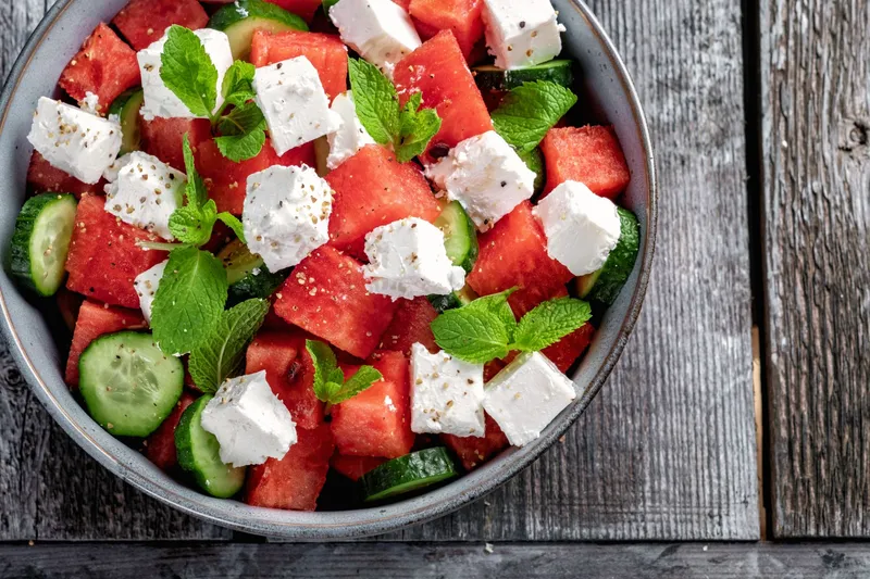 Que cuisiner quand il fait trop chaud ? 10 idées fraîches, rapides et faciles pour l’été