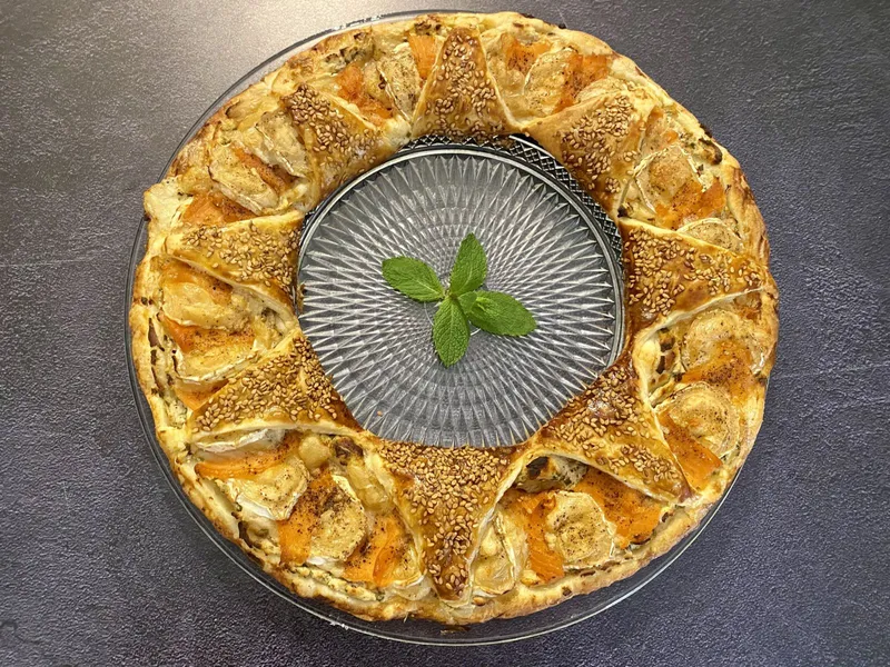 Couronne feuilletée au chèvre et au saumon fumé
