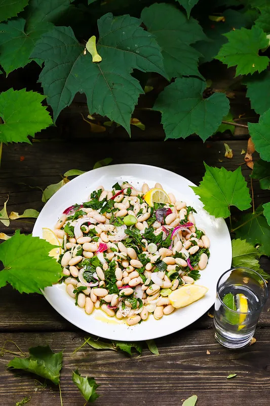 Salade grecque de haricots (fasolia salata)