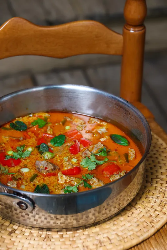 Curry rouge au porc et aux poivrons, le meilleur !
