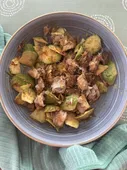 Salade à l’asiatique de maquereau et avocat.
