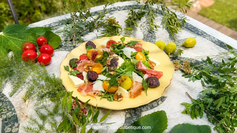 Salade corse à la charcuterie, figues rôties et fromage de brebis chaud