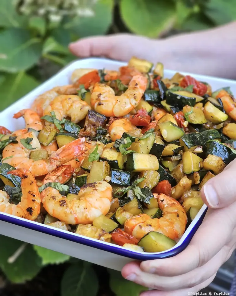 Poêlée de gambas et courgettes à l’ail et au citron