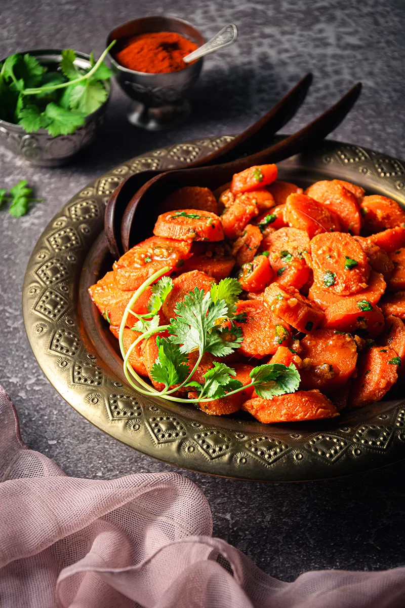 Khizou Mchermel / salade de carottes à la marocaine (végétarien, vegan)