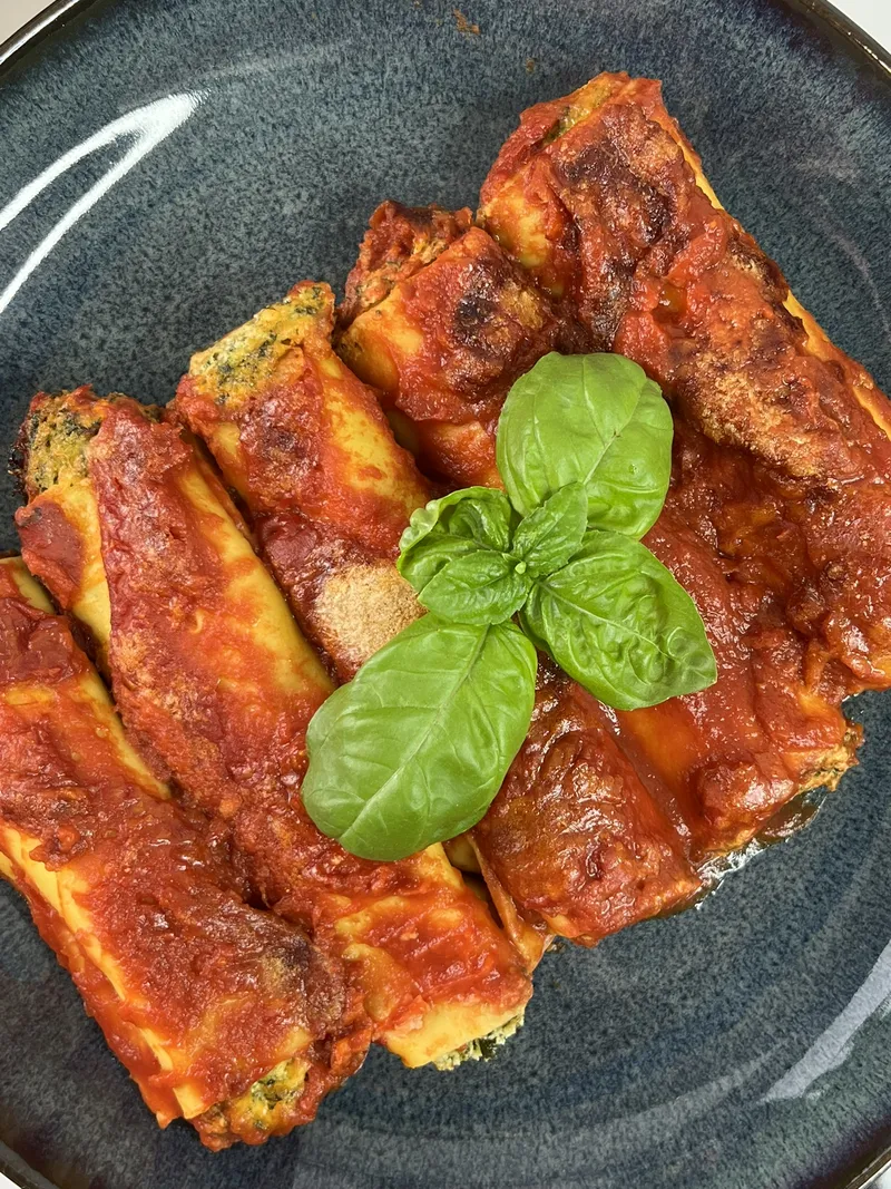 Cannelloni ricotta épinard et sauce tomate