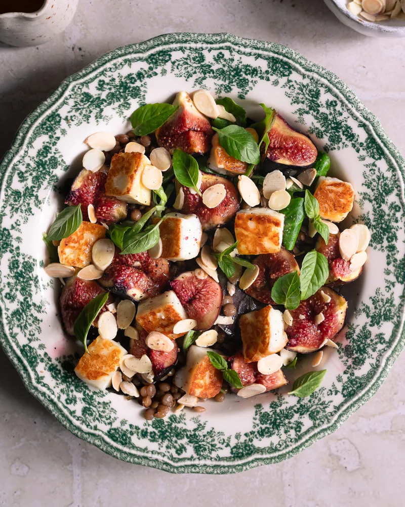 Figues rôties, lentilles et halloumi grillé