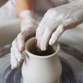La vaisselle artisanale au cœur de l’art de recevoir
