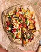 Tarte rustique aux légumes d’été et feta
