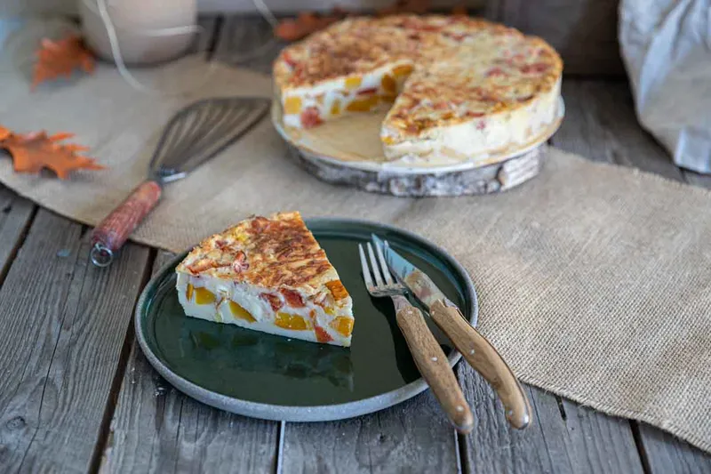 Quiche sans pâte aux courgettes et tomates