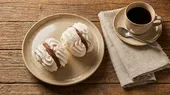 Meringues Copacabana fourrées chocolat-rhum