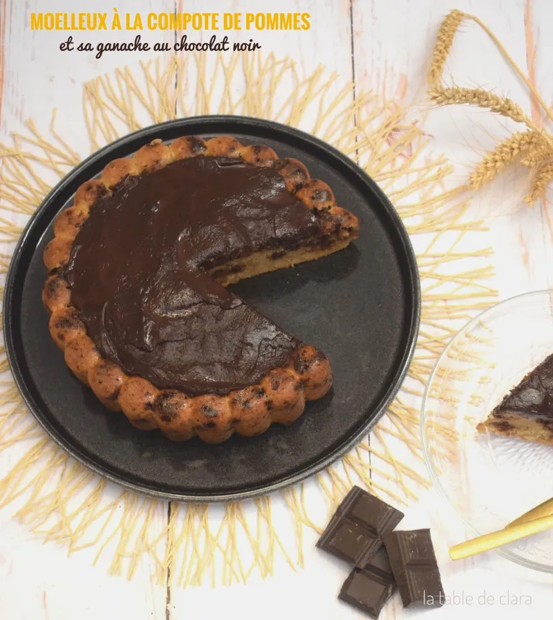 Moelleux à la compote de pommes et sa ganache au chocolat