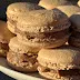 Macarons au café