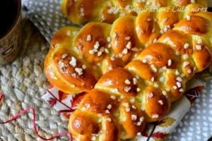 brioche tressée au sucre perlé