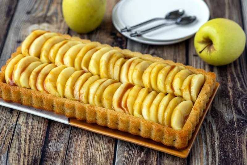 Gâteau aux pommes et caramel