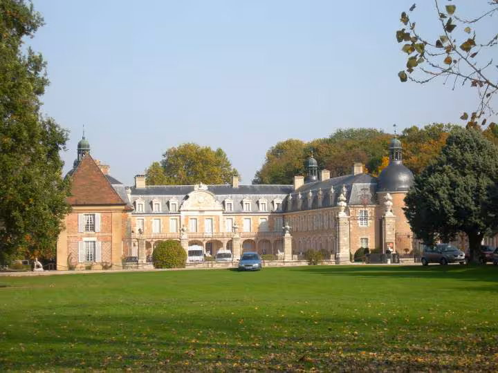 Chateau de pierre de bresse