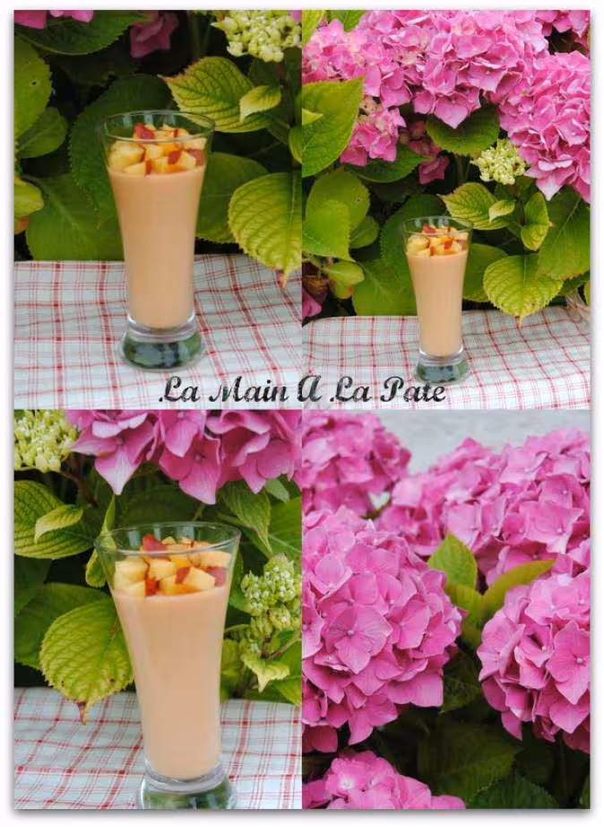 Cremes a la peche et aux biscuits roses de reims